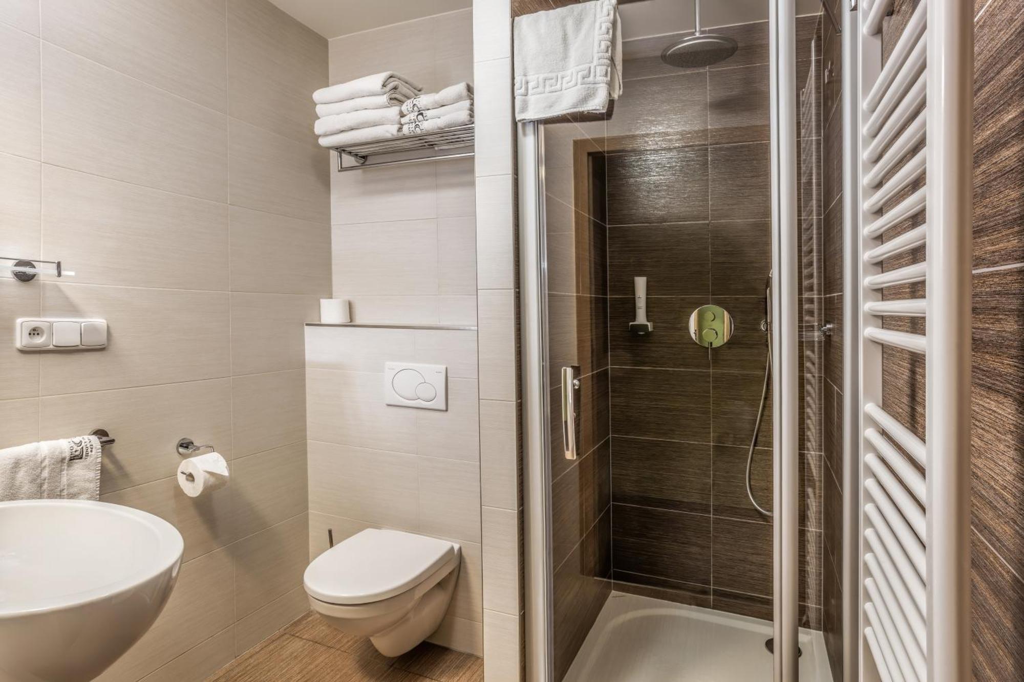 Hotel Lidovy Dum Bzenec Esterno foto